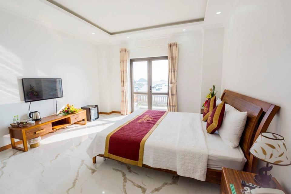 Quang Tung Hotel Dong Khe Sau Bagian luar foto