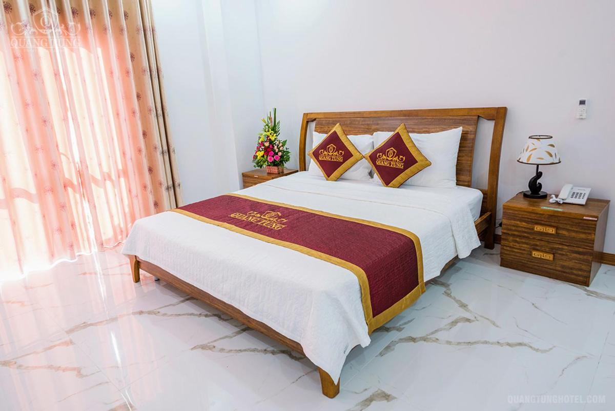 Quang Tung Hotel Dong Khe Sau Bagian luar foto