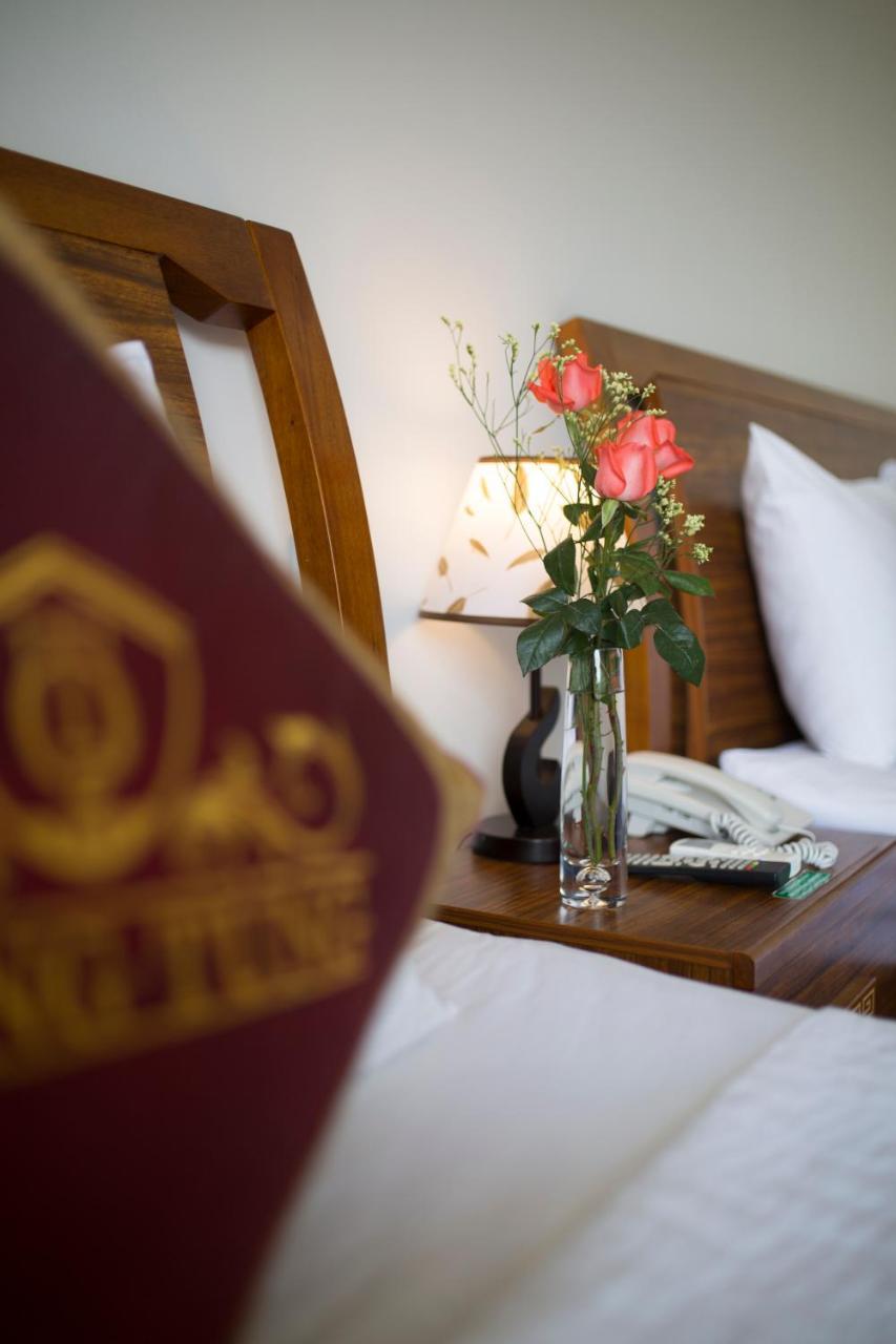Quang Tung Hotel Dong Khe Sau Bagian luar foto